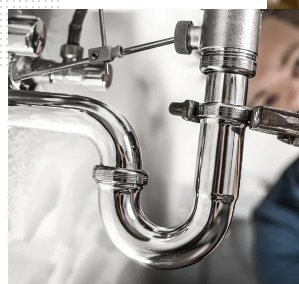 Instalasi pipa air panas dan plumbing